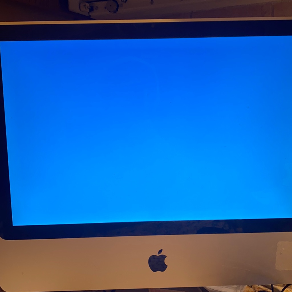 Apple Mac Working